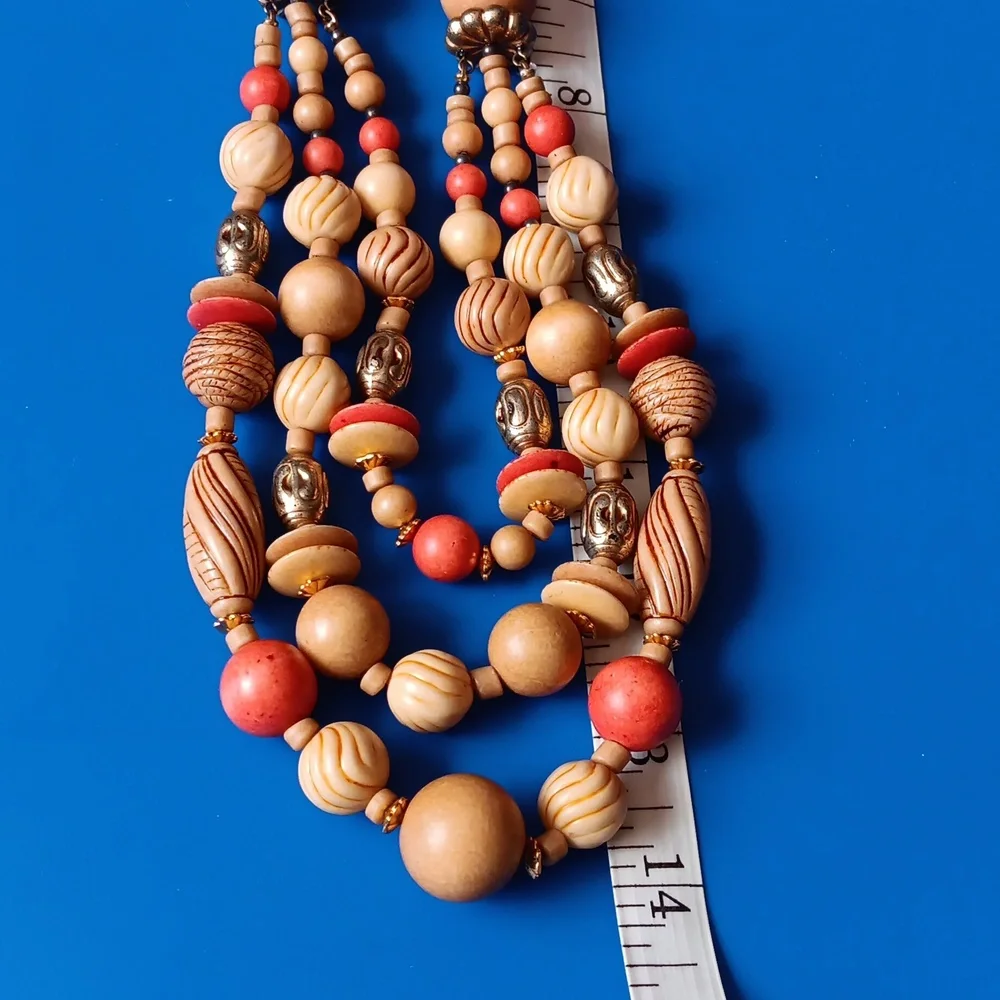 Elegant Multi-Strand Beaded Necklace - Picture 4 of 4